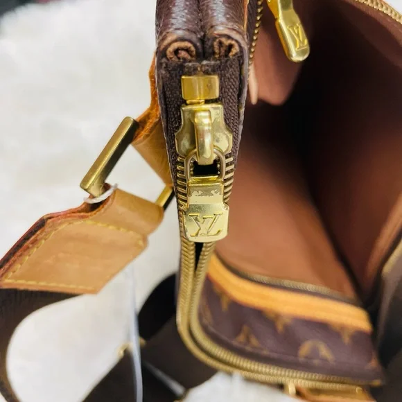 LOUIS VUITTON MONOGRAM POCHETTE BOSPHORE CROSSBODY BAG MI1006 ‼️PURGE SALE‼️ - Picture 12 of 16